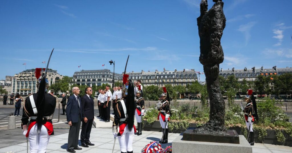 Macron warns of resurgent antisemitism as France honors Alfred Dreyfus Macron warns of resurgent antisemitism as France honors Alfred Dreyfus