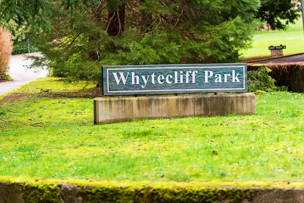 Park sign (Luke Lawreszuk)