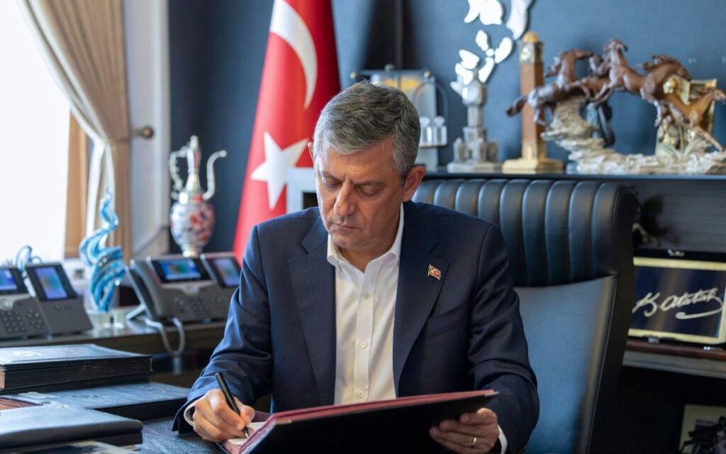 Erdogan is preparing to arrest head opposition leader Özgür Özel.