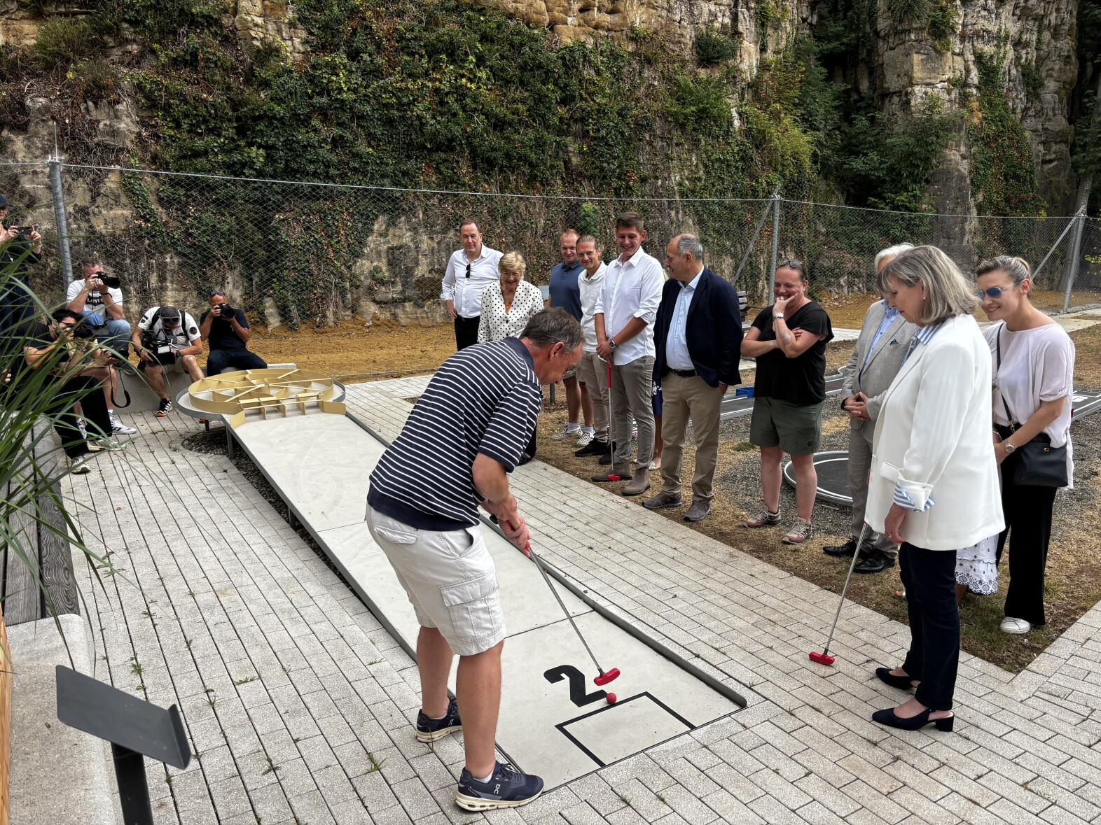 Bei der Ouverture vum Minigolf an der Péitruss de 4. August 2026.