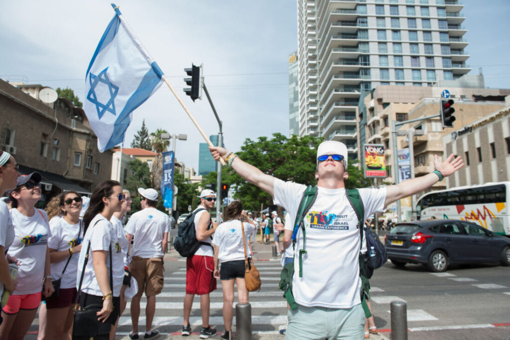 Birthright Israel Celebrates 25 Years Birthright Israel Celebrates 25 Years