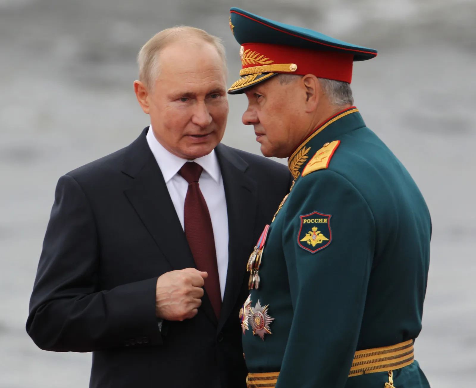 Russian President Vladimir Putin and Sergei Shoigu