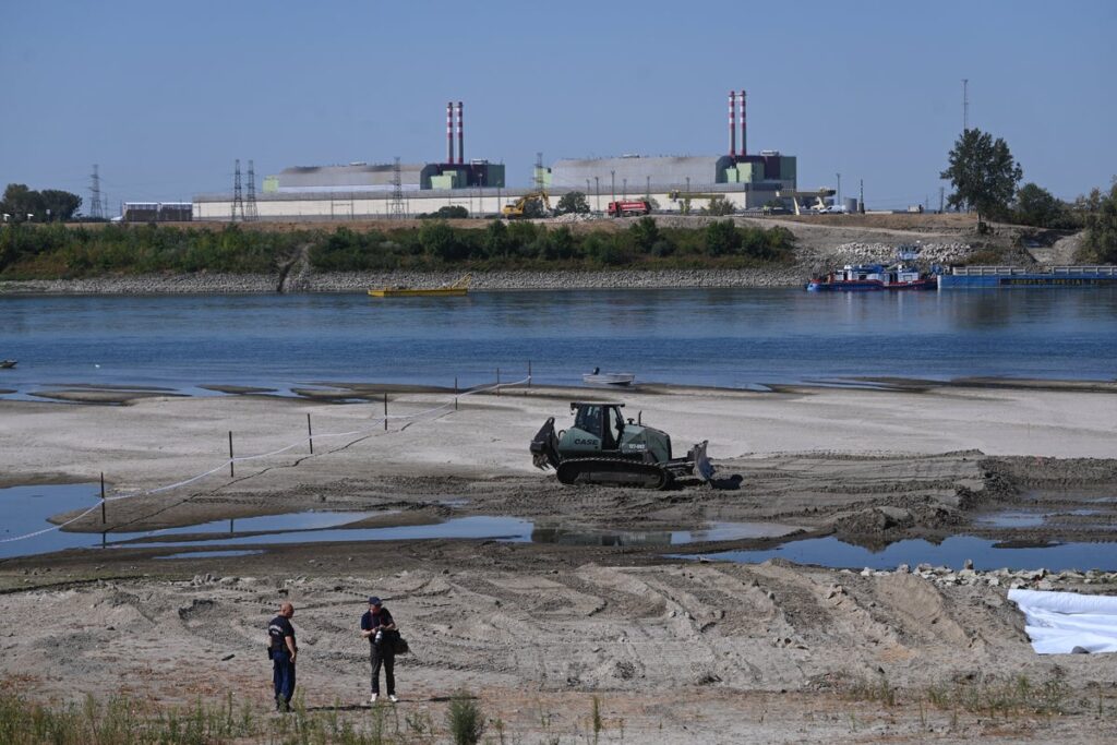 Hungary to sink two barges near nuclear plant as river runs dry Hungary to sink two barges near nuclear plant as river runs dry