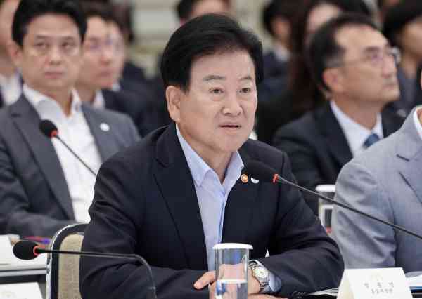 Unification Ministry to Drop Hostile Rhetoric toward N. Korea in Peaceful Coexistence Initiative