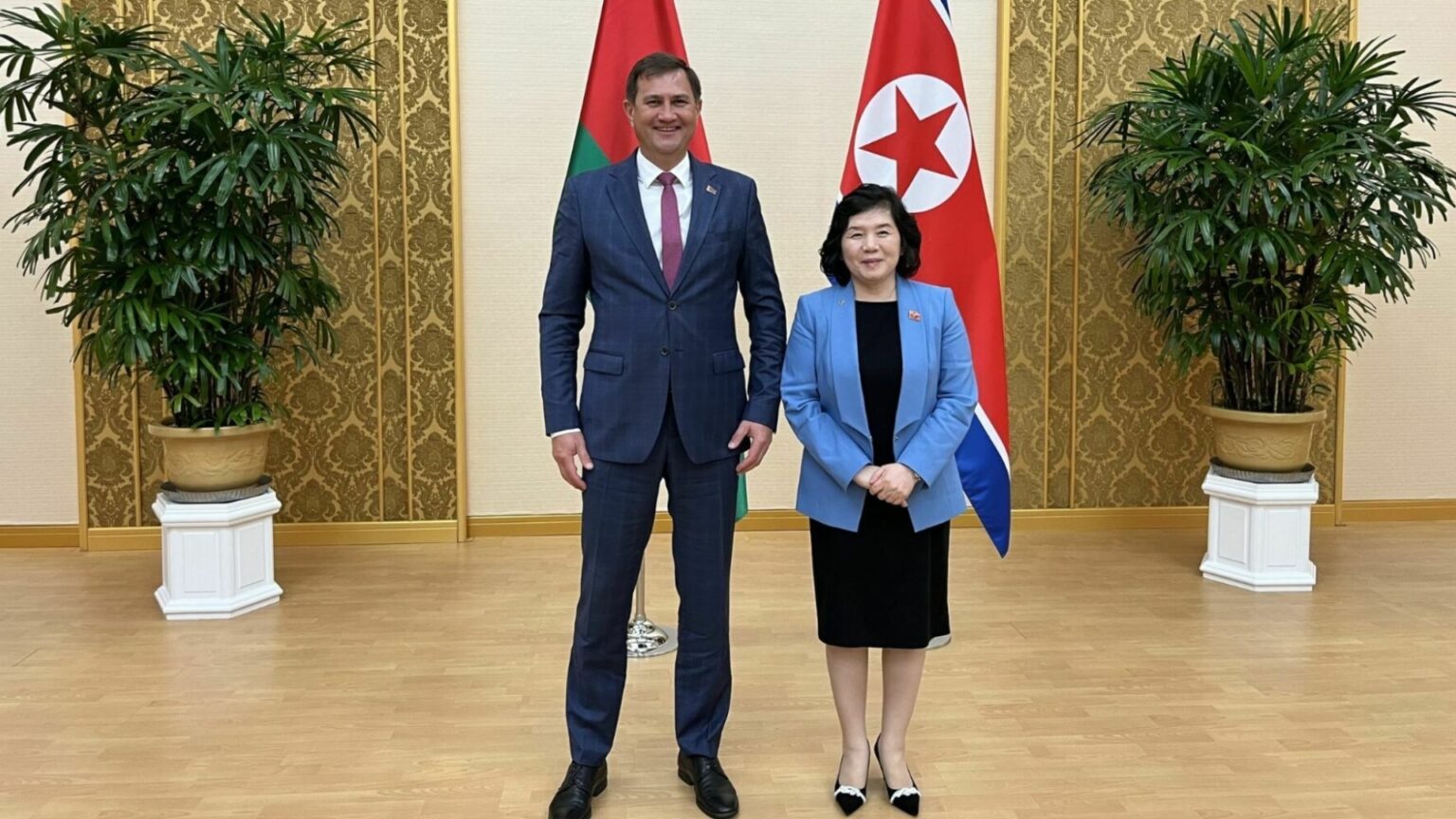 Belarusian foreign chief vacations in North Korea, works out visa-free deal Belarusian foreign chief vacations in North Korea, works out visa-free deal