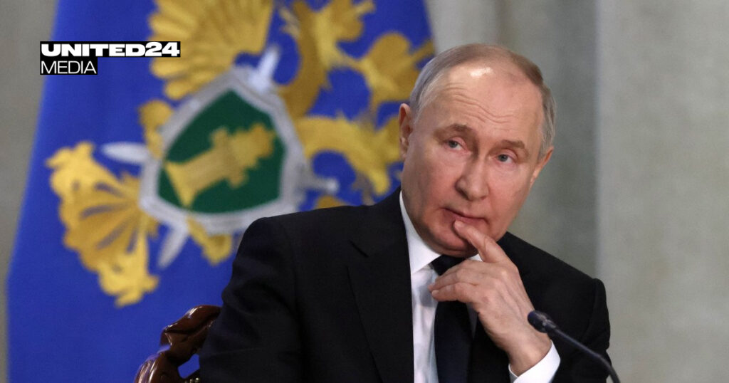 Putin Signs Law Stripping Russians Abroad of Banking, Passport, and Property Rights — UNITED24 Media Putin Signs Law Stripping Russians Abroad of Banking, Passport, and Property Rights — UNITED24 Media