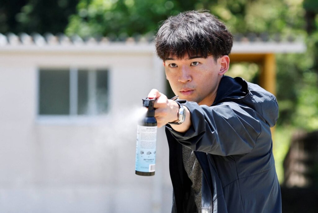 Japan’s government sets recommended specifications for bear repellent Japan’s government sets recommended specifications for bear repellent
