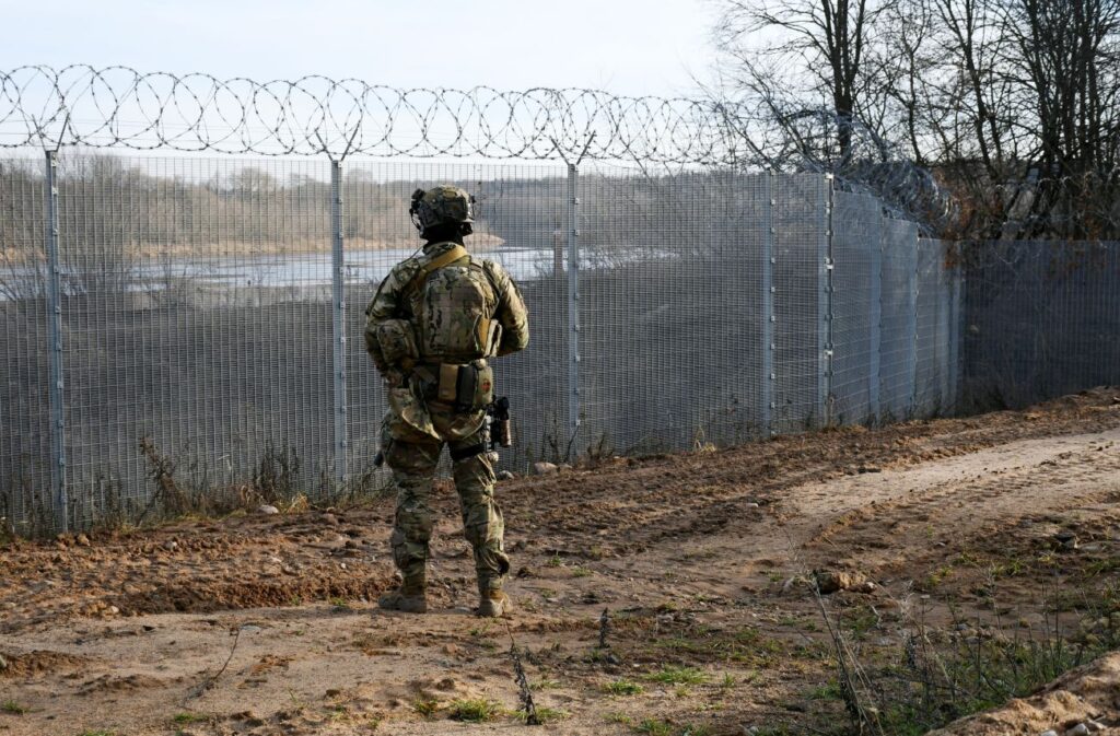 Latvia restores border crossing at Belarus frontier Latvia restores border crossing at Belarus frontier