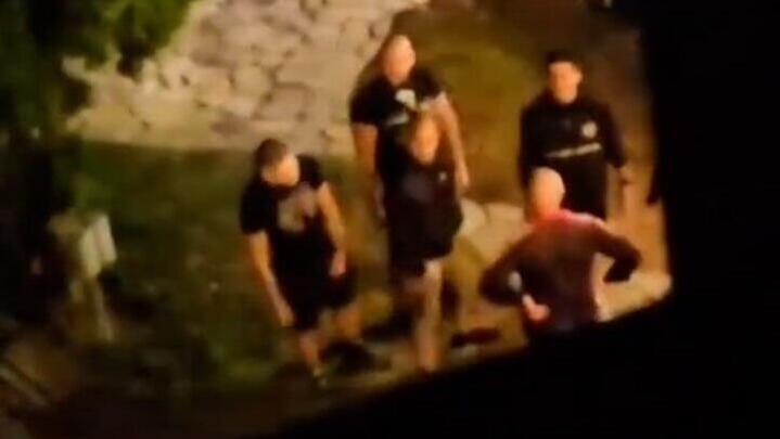 Neo-Nazi group surrounds hotel where Israelis were staying in Bulgaria (Photo: Corriere della Sera) קבוצת נאו נאצים צרה על בית מלון שבו שהו ישראלים בבולגריה
