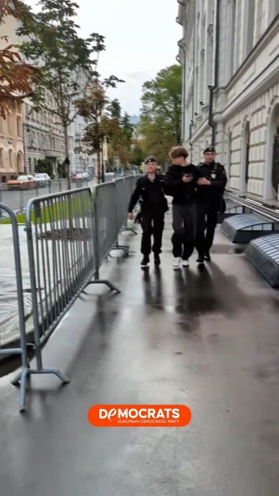 Freedom in Russia in practice: Mass arrests of young people without any reason