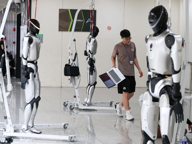 Pew: Young Americans grow more wary of AI as job fears rise Pew: Young Americans grow more wary of AI as job fears rise