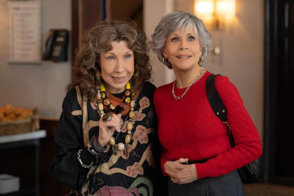 Jane Fonda and Lily Tomlin are addicted to this feature on their phones, “Grace and Frankie ”costar June Diane Raphael says Jane Fonda and Lily Tomlin are addicted to this feature on their phones, “Grace and Frankie ”costar June Diane Raphael says