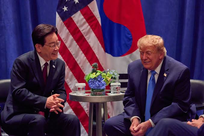 Trump reaffirms North Korea dialogue during talks with South Korea