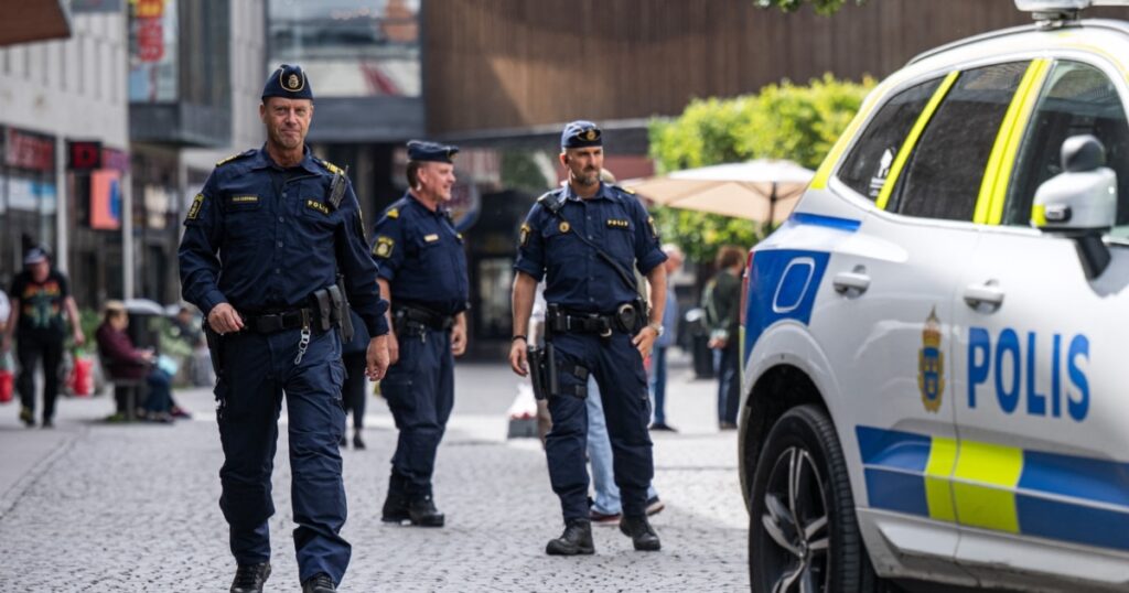 Bosnian Arms Probe Leads To Iran-Linked Criminal Network, Sources Tell RFE/RL Bosnian Arms Probe Leads To Iran-Linked Criminal Network, Sources Tell RFE/RL