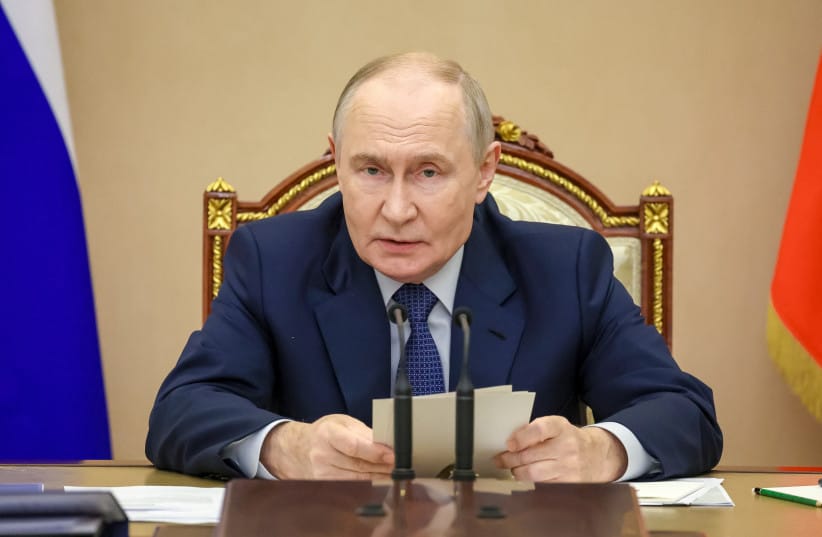 Russian President Vladimir Putin chairs a meeting on economic issues at the Kremlin in Moscow, Russia, September 17, 2026.