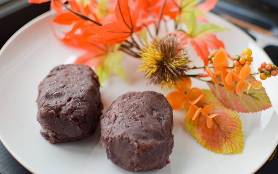 ohagi and autumn leaves