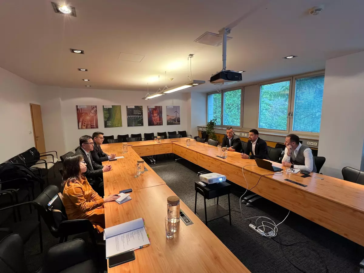 SITI commences visit to Slovakia Source: HKSAR Government Press Releases