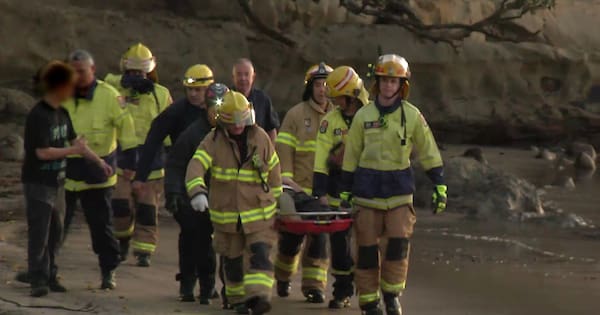 Two people rescued from down a cliff in Auckland’s Castor Bay Two people rescued from down a cliff in Auckland's Castor Bay