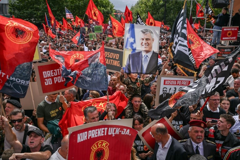 Thousands rally in Kosovo ahead of ex-leader’s war crimes verdict Thousands rally in Kosovo ahead of ex-leader's war crimes verdict
