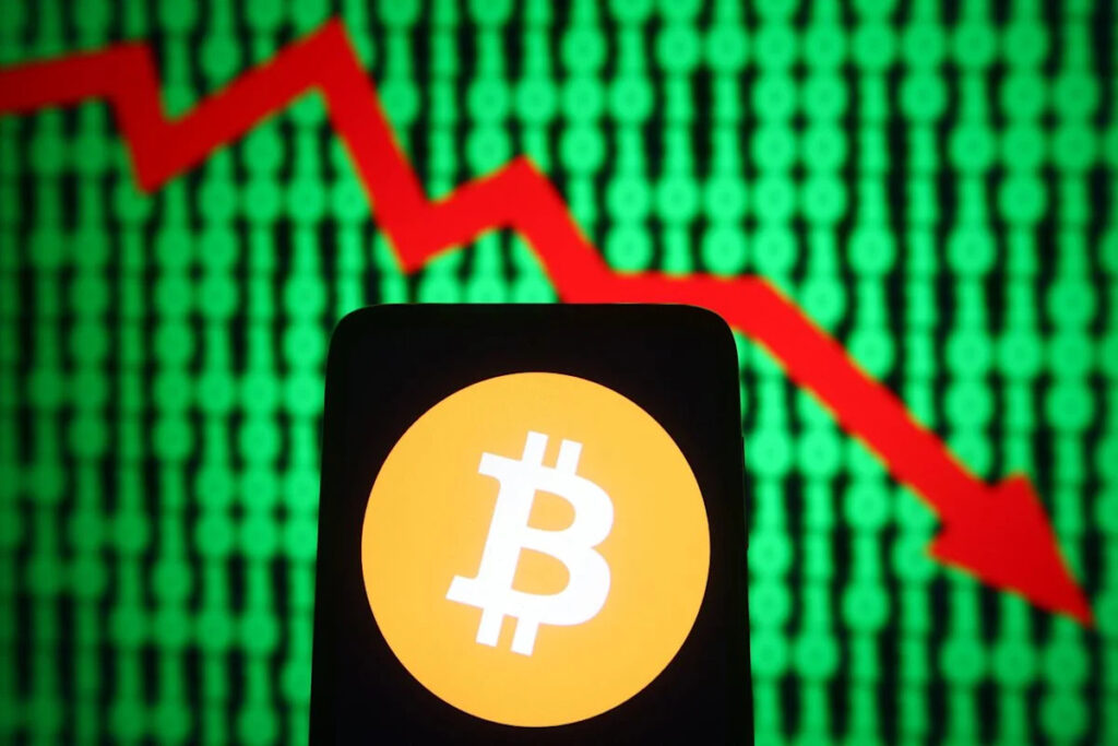 Bitcoin Slides, Crypto Stocks Decline As Trump-Backed CLARITY Act Fails To Pass Senate Vote