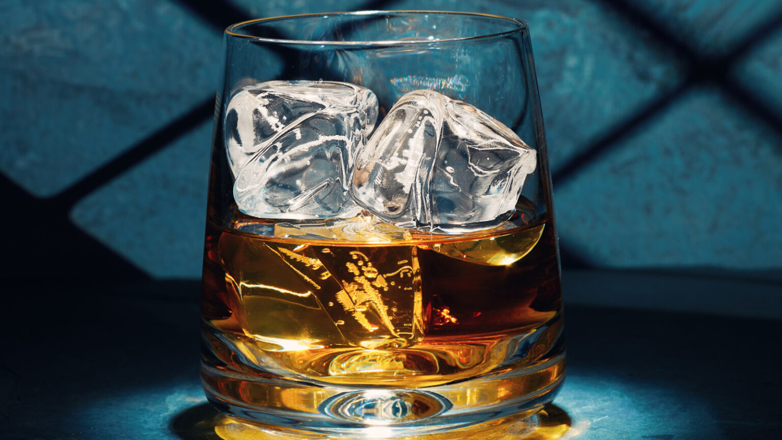 American Whiskey Vs Canadian Whisky: How Are They Different?