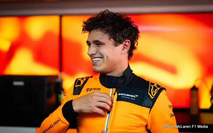 McLaren MCL-HY Testing Portimao, Portugal 14th - 17th September 2026 Photo: Drew Gibson Lando Norris driving the MCL-HY-001