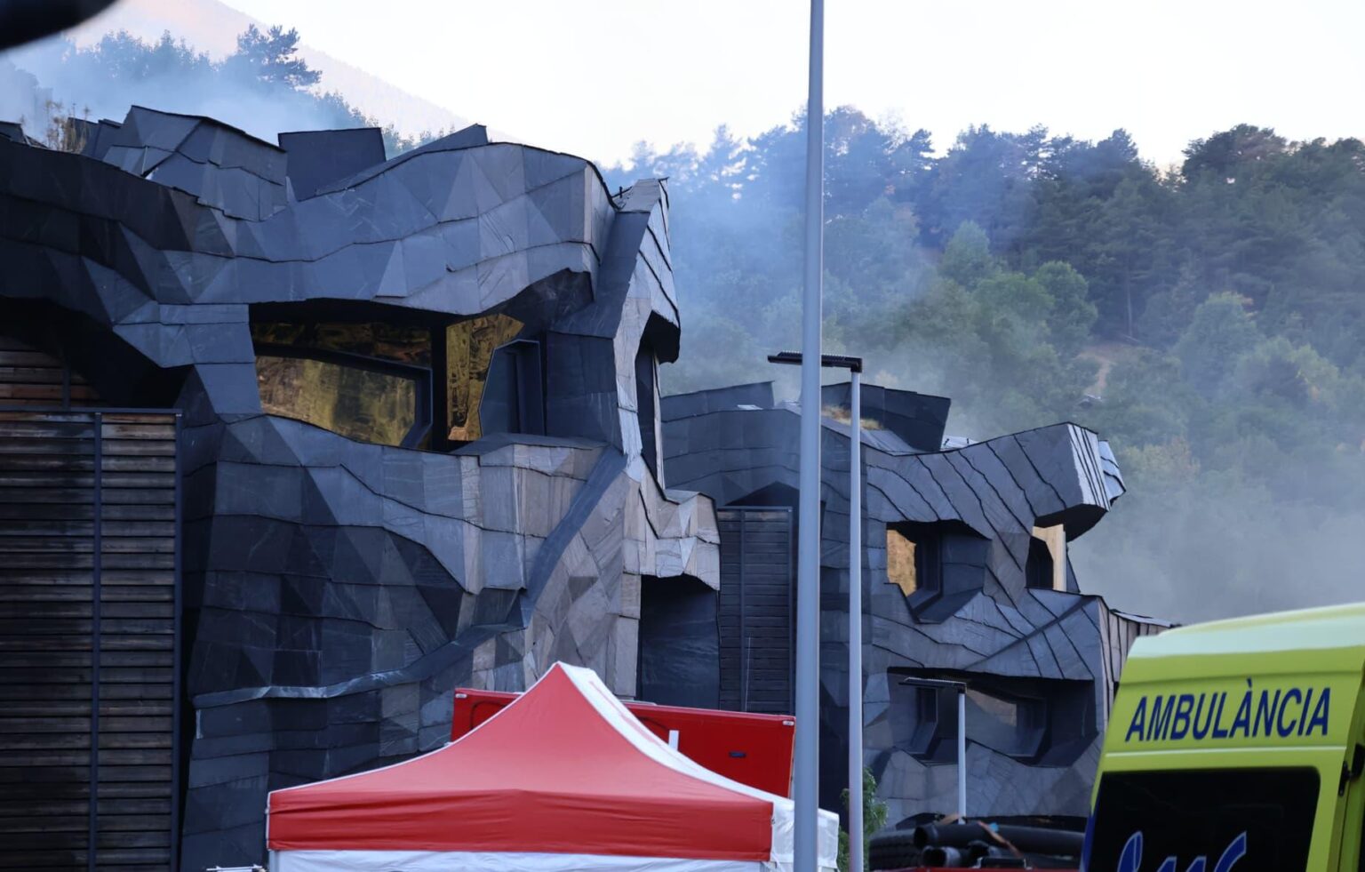 The firefighters declare the Querola fire extinguished: the causes are now being investigated