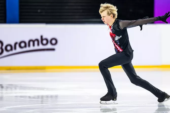 Azerbaijani Figure Skater Breaks Personal Record at Junior Grand Prix Azerbaijani Figure Skater Breaks Personal Record at Junior Grand Prix