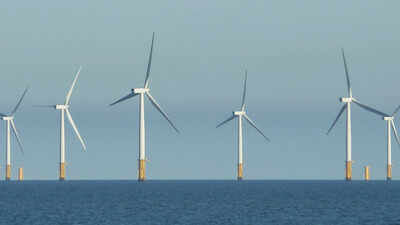 Offshore windfarm, Skegness. Image credits: Wikimedia Commons After Denmark dismantled the world’s first offshore wind farm in 2017, some blades were cut up and reused in roadside noise barriers