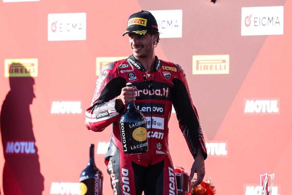 The Italian rider Nicolò Bulega won the Superbike world championship