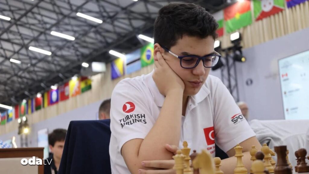 Yağız Kaan Erdoğmuş completed the Chess Olympiad undefeated with 8/10 points and won the silver medal on board 1. He also reached 2731 ELO points, becoming the owner of the highest ELO score reached at the age of 15 in chess history.