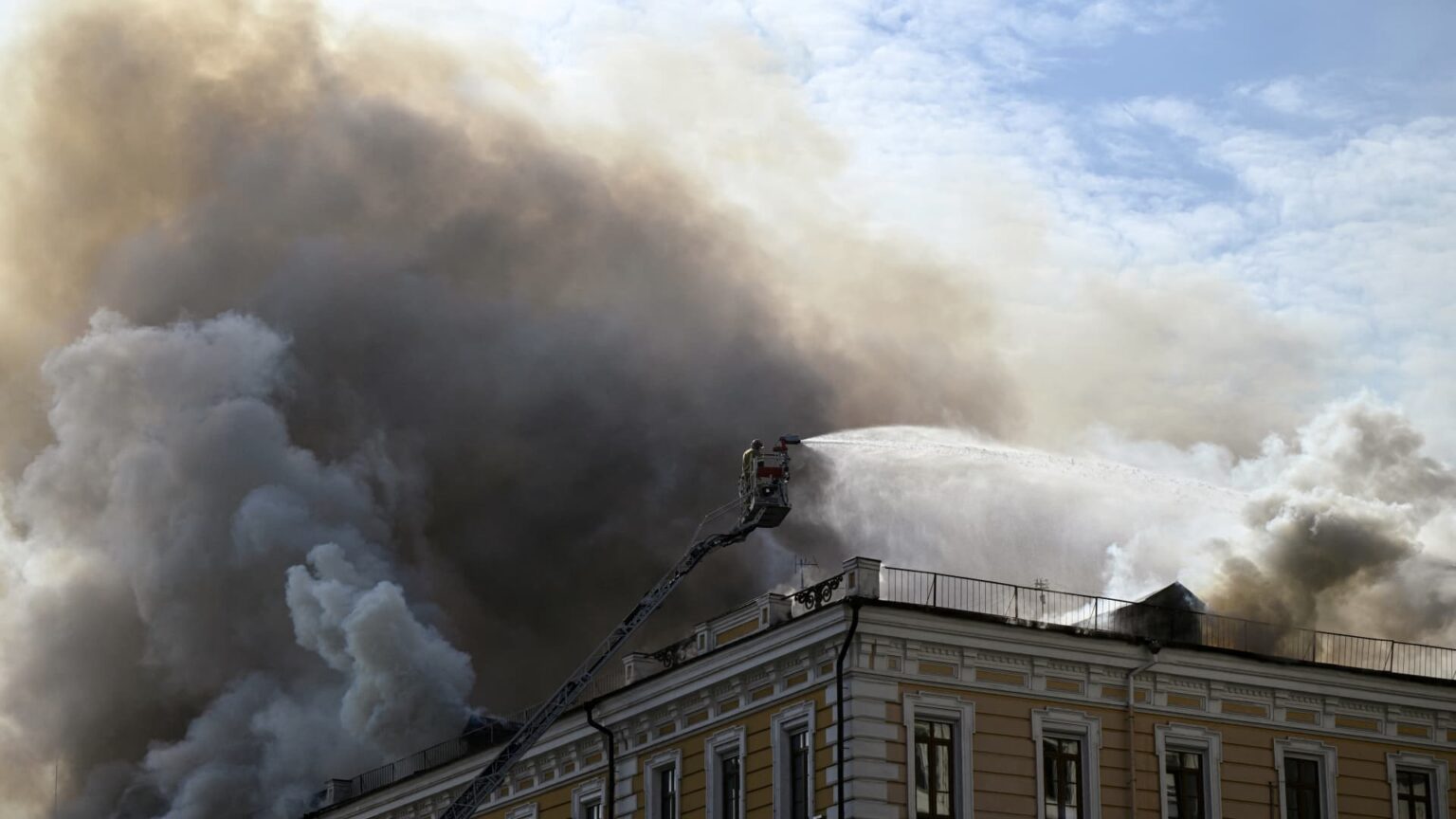 Energy: Russia launches massive strikes on Ukraine’s power grid Energy: Russia launches massive strikes on Ukraine’s power grid