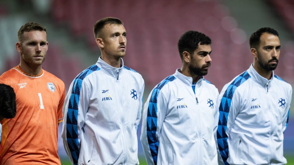 Israeli soccer team to wear black armbands against Ireland, UEFA approves The Jerusalem Post - Israel News