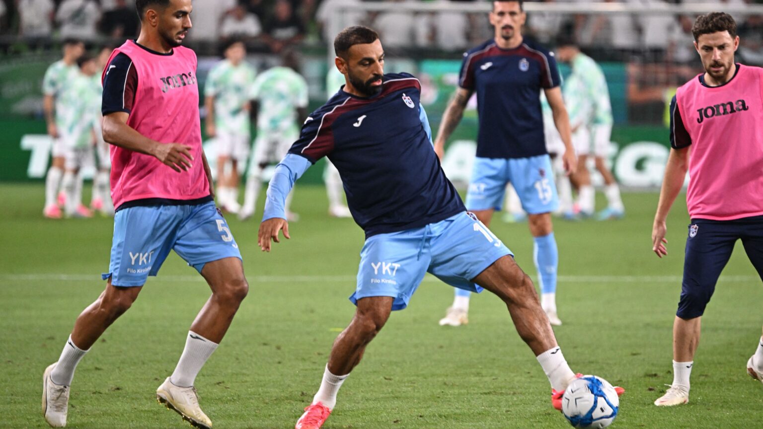 From exclusion with Egypt to an adventure in Finland: Salah leads Trabzon on artificial turf alt