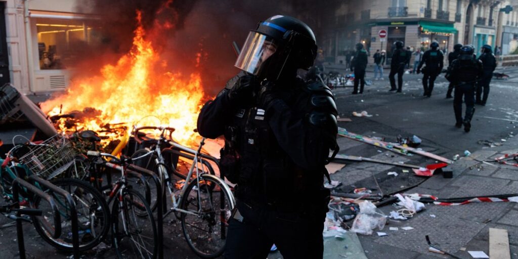 Stocks sell off globally as crisis grips France and Saudi Arabia cancels ‘Davos in the Desert’ Stocks sell off globally as crisis grips France and Saudi Arabia cancels ‘Davos in the Desert’