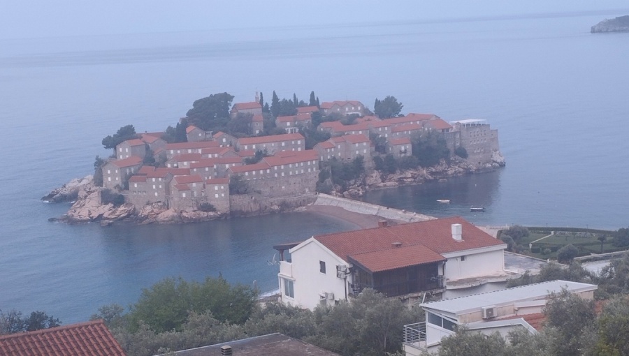 bne IntelliNews - EU ENLARGEMENT: Montenegro’s EU finish line is in sight, but the final stretch could be the hardest