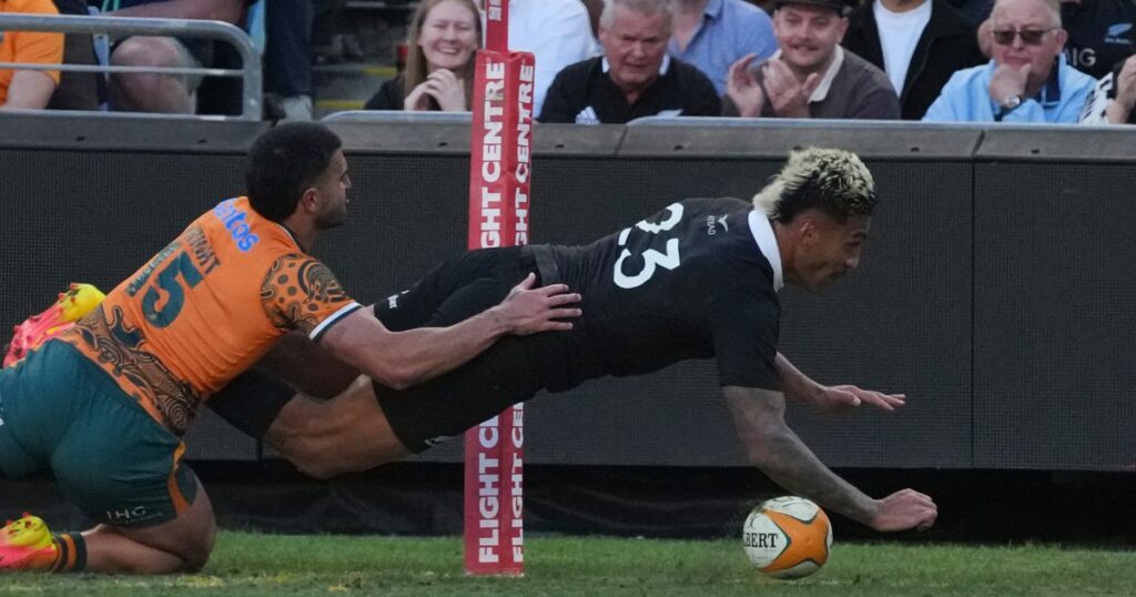 After a dominant 1st half, New Zealand beats Australia 43-21 in the 2nd Bledisloe rugby test :: WRAL.com After a dominant 1st half, New Zealand beats Australia 43-21 in the 2nd Bledisloe rugby test :: WRAL.com