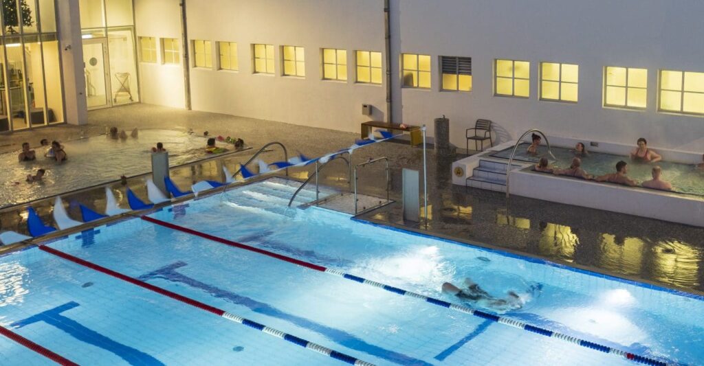 HOT TUB Opinions: Jump in and tell us what you really think! Iceland Review